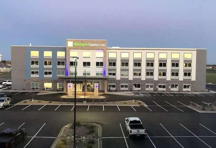 Hotelli Holiday Inn Express & Suites   Tomah, An Ihg