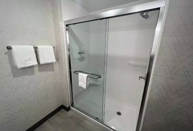 Hotelli Holiday Inn Express & Suites   Tomah, An Ihg