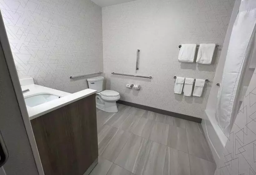 Hotelli Holiday Inn Express & Suites   Tomah, An Ihg