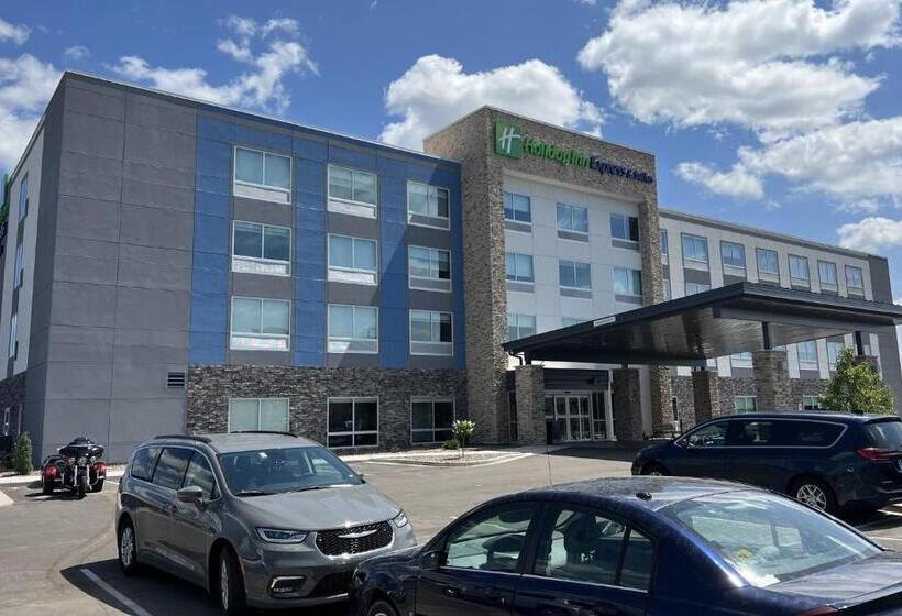 호텔 Holiday Inn Express & Suites   Tomah, An Ihg