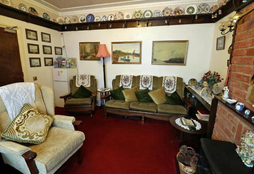 פנסיון Rosamaly Guesthouse