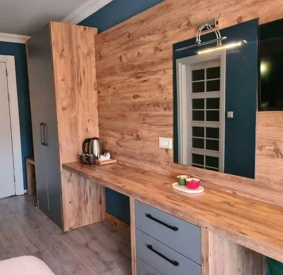 Aamiaismajoitus (B&B) Ekin Otel Göcek