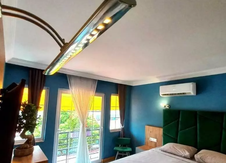 Aamiaismajoitus (B&B) Ekin Otel Göcek