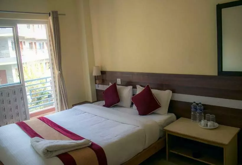 تختخواب و صبحانه Luma Inn