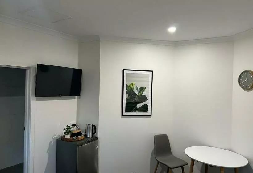 Bendigo Botanic Motel  With King Beds Refurbished 2022