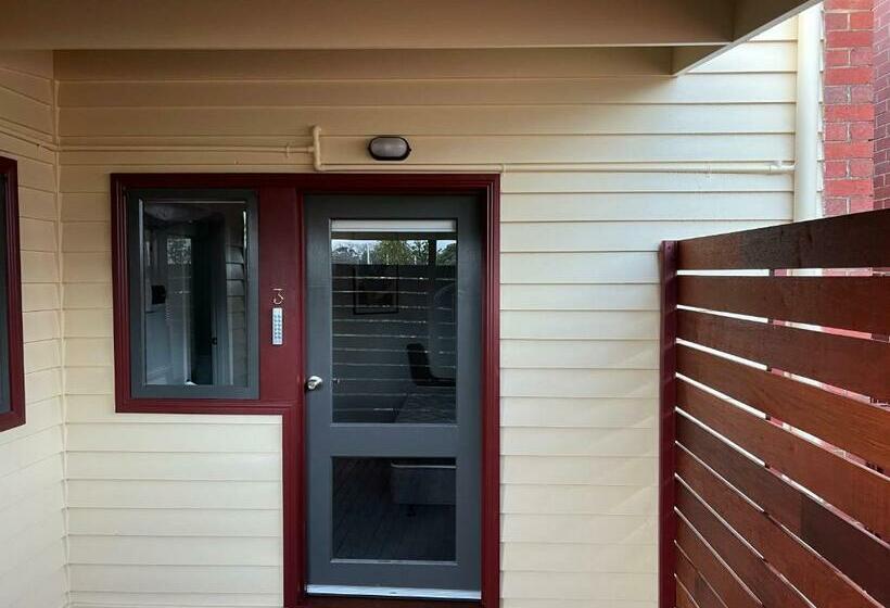 Bendigo Botanic Motel With King Beds Refurbished 2022