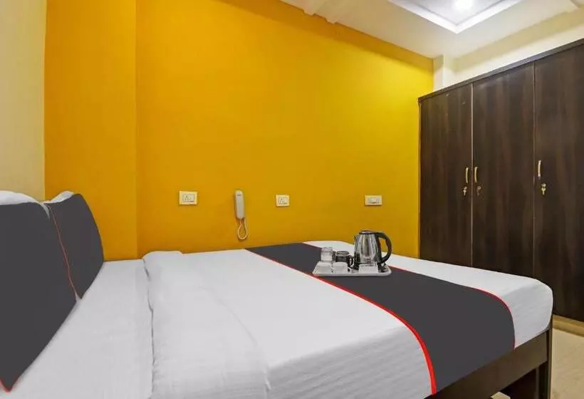 ホテル Super Collection O Gachibowli Formerly Vinayaka