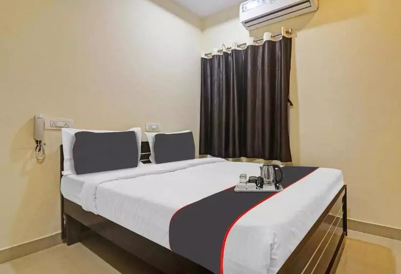 ホテル Super Collection O Gachibowli Formerly Vinayaka