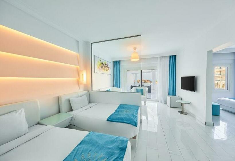 هتل Golden Palace Marina