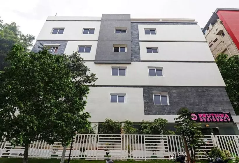 ホテル Treebo Kruthika Residency