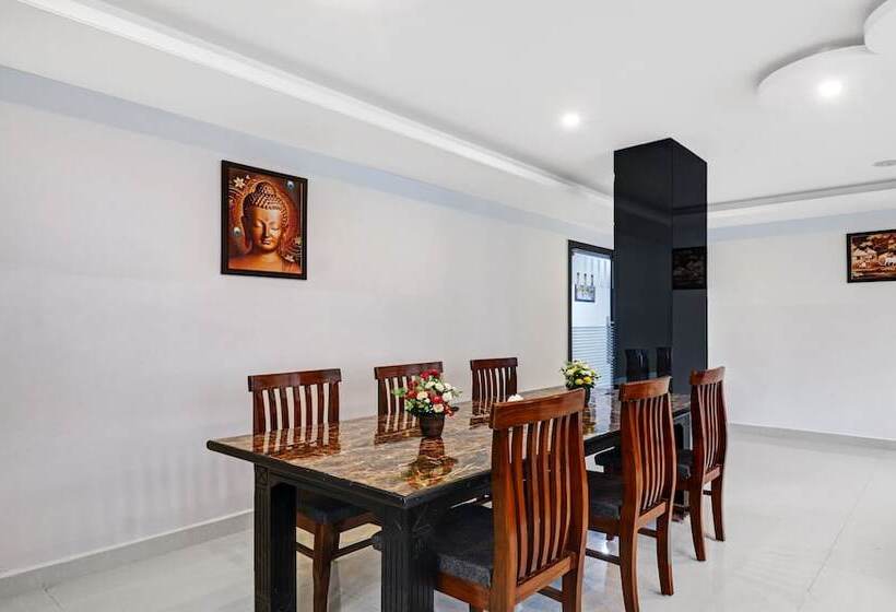 호텔 Treebo Kruthika Residency