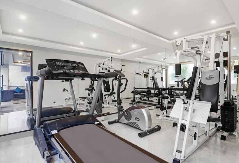 호텔 Treebo Kruthika Residency