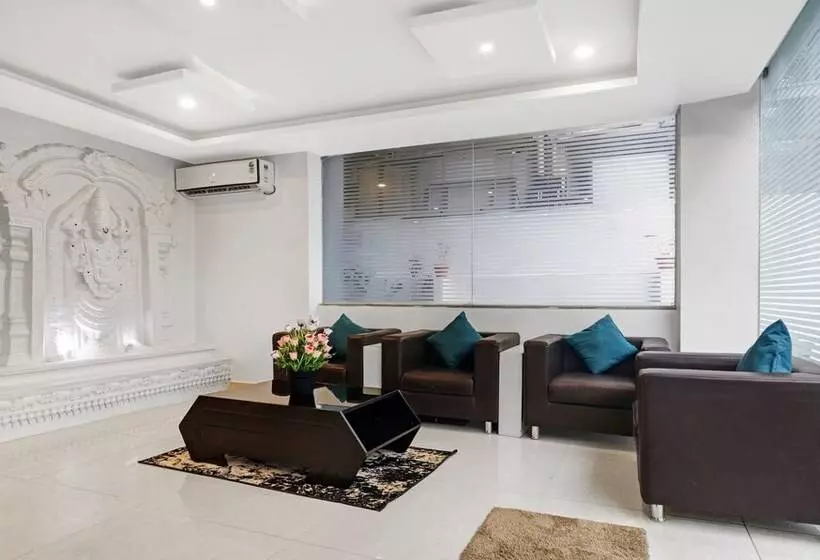 ホテル Treebo Kruthika Residency