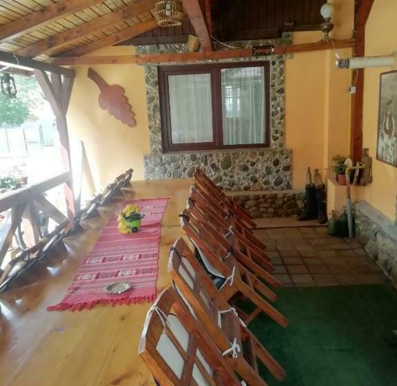 פנסיון Vila Ovi