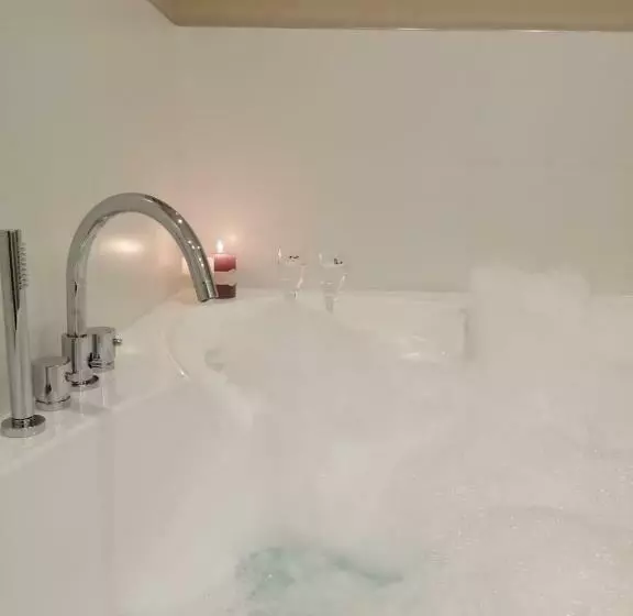 ベッドアンドブレックファースト Casa Vacanza “in Versi “