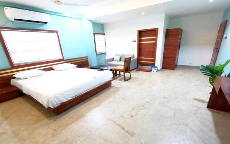 Отель United House