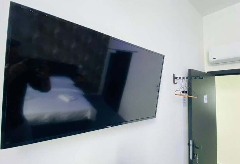 پانسیون Bed Cauchy