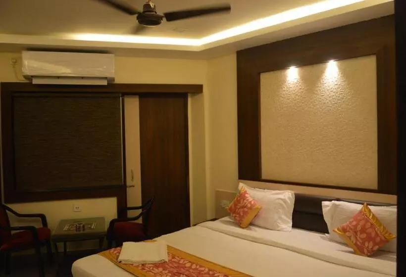 Hotelli Jeevan Sandhya