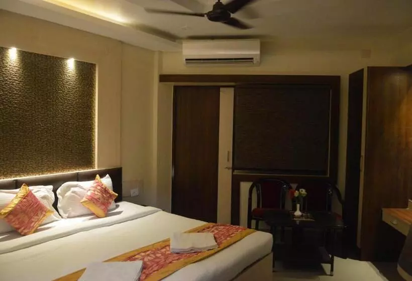 Hotelli Jeevan Sandhya
