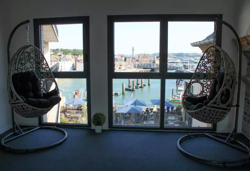 Hotelli La Tour Aux Crabes Près De La Plage