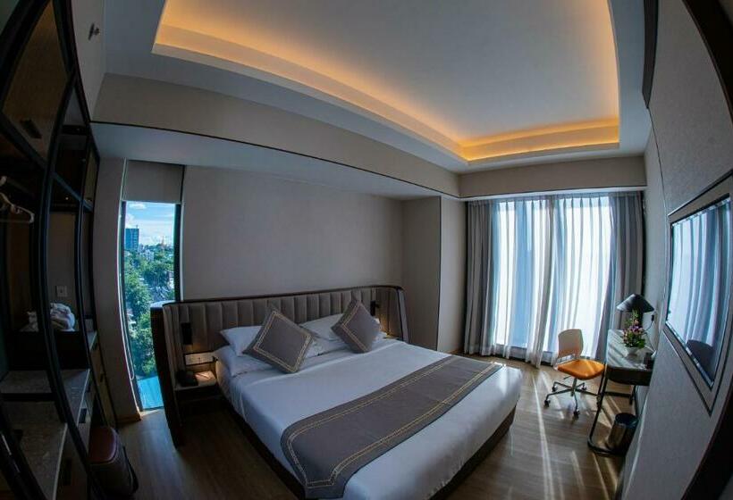 Sayarsan Hotel Yangon