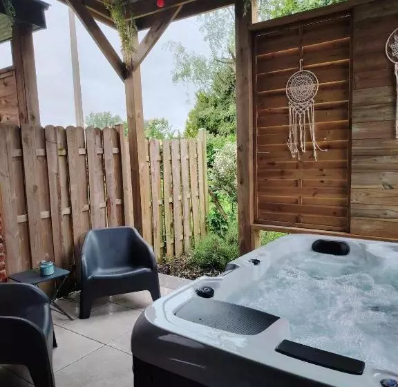 Majatalo Detente De La Lys