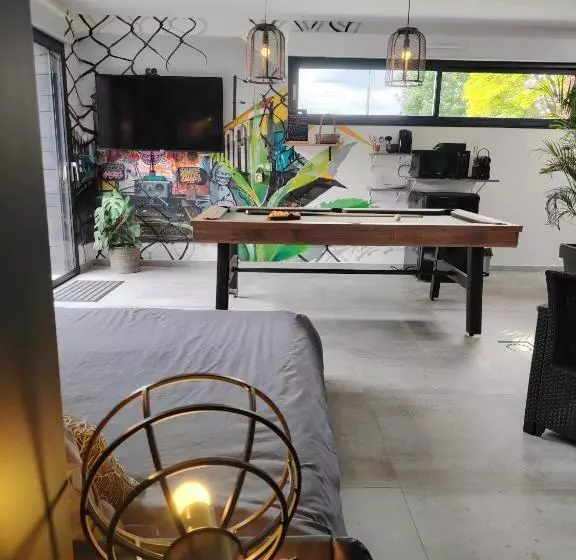 Majatalo Detente De La Lys