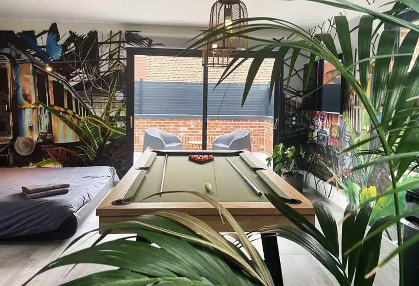 Majatalo Detente De La Lys