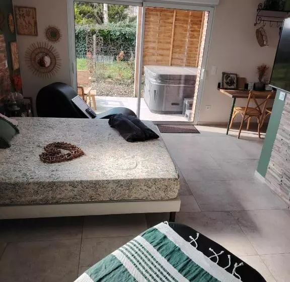 Majatalo Detente De La Lys