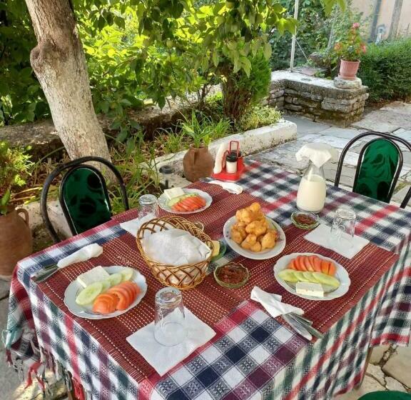 پانسیون Miziriguesthouse