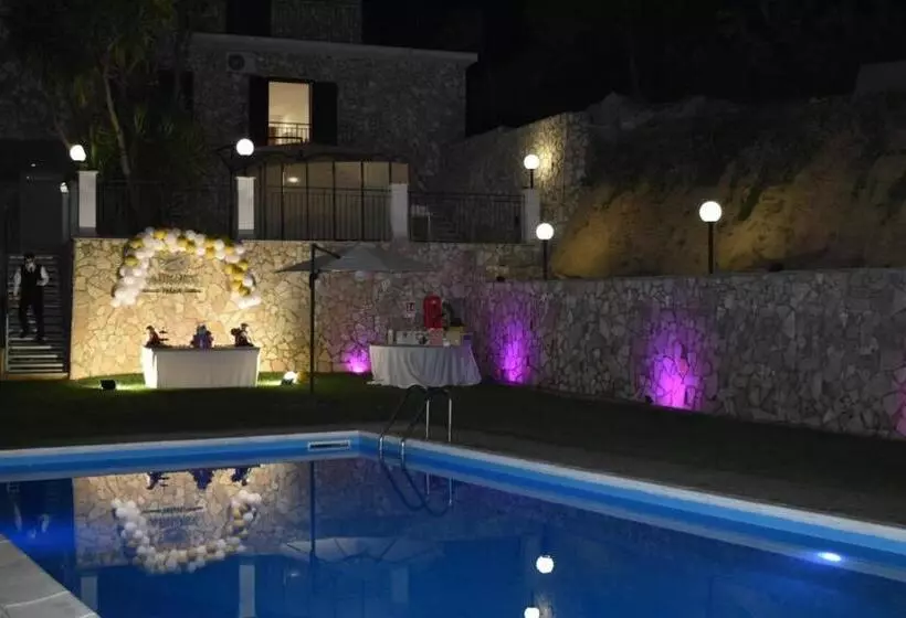 استراحتگاه Villa Aurora