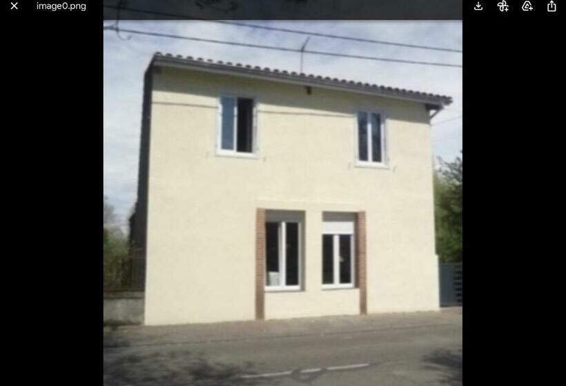 مبيت وإفطار No. 5 Plaisance