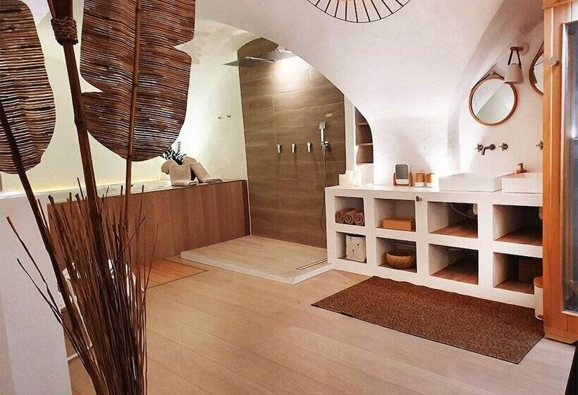 تختخواب و صبحانه Suite 6