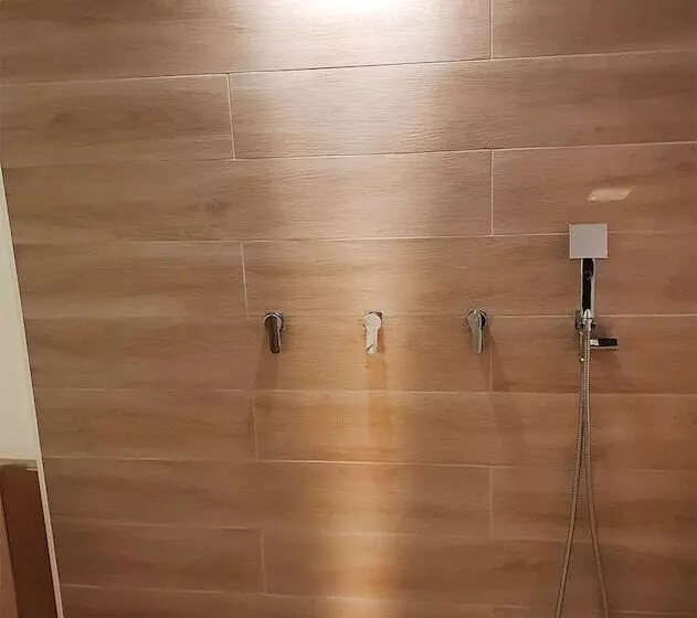 ベッドアンドブレックファースト Suite 6