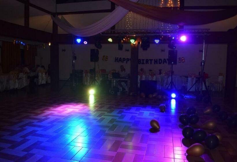 فندق Fata Verde   La Padure