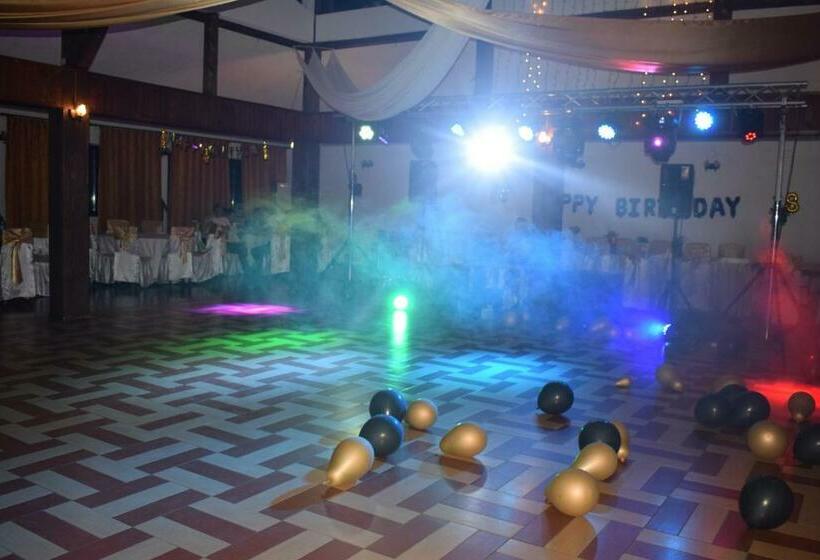 فندق Fata Verde   La Padure