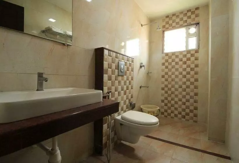 هتل Pondy Southern Residency