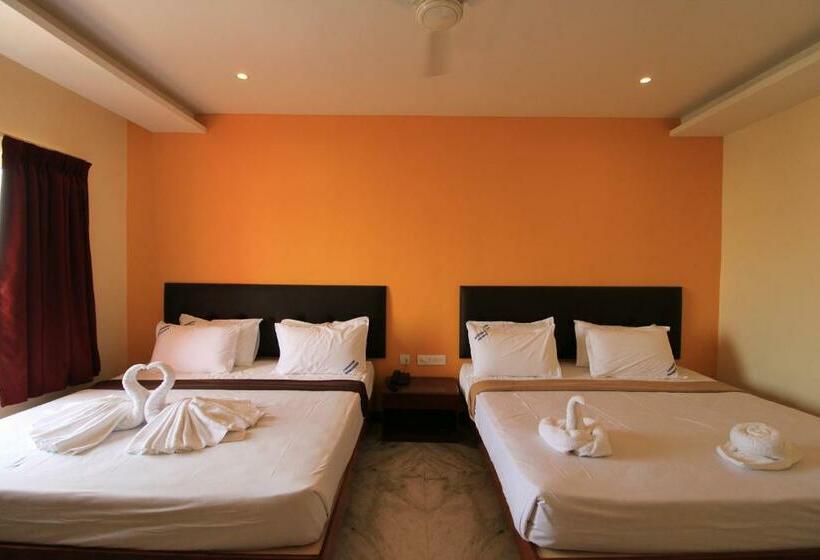 هتل Pondy Southern Residency