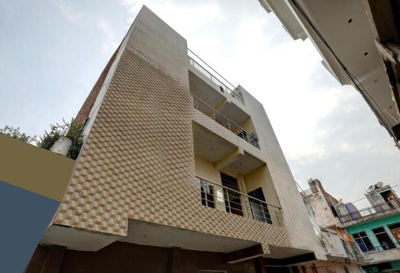 هاستل O Shri Durga