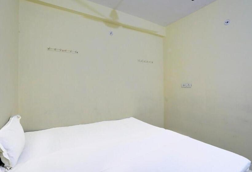 هاستل O Shri Durga