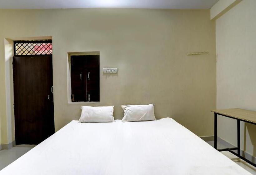 هاستل O Shri Durga