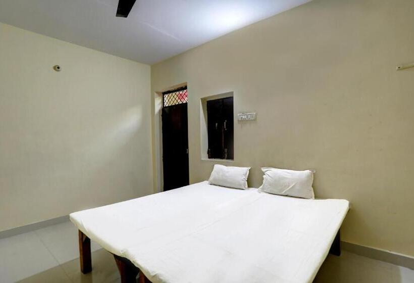 هاستل O Shri Durga