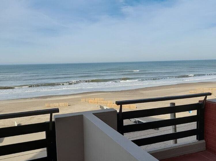 هتل Intersur Villa Gesell