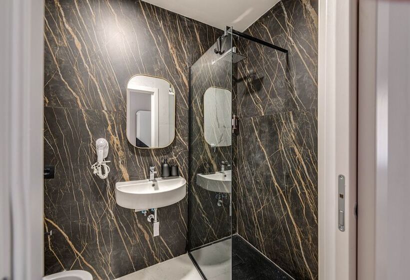 پانسیون 7heaven Pontevecchio Rooms