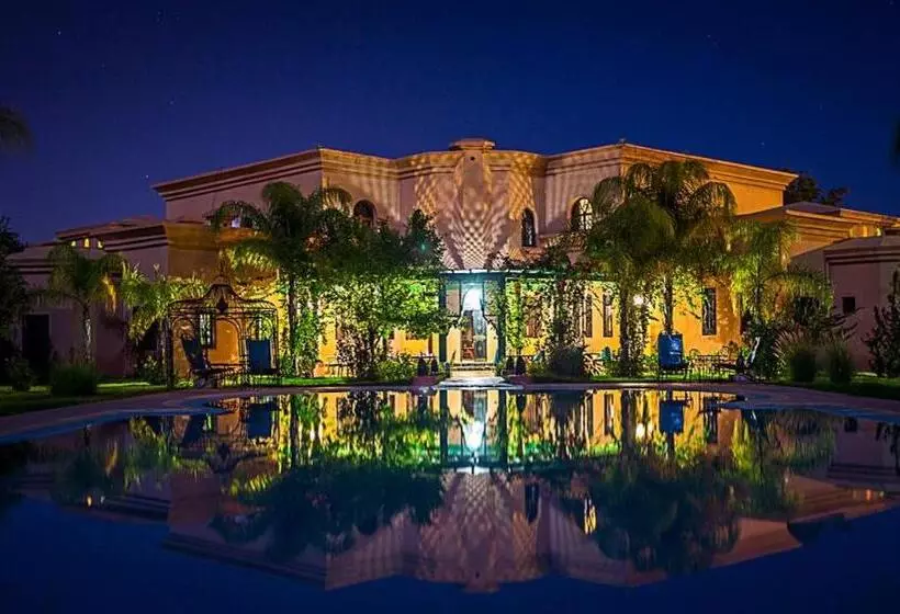 Majatalo Las Palmeras Guest House