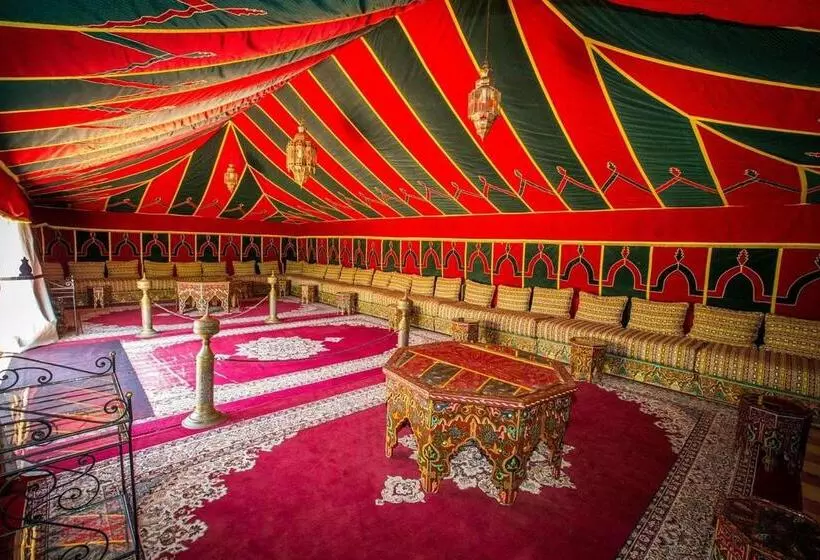 Majatalo Las Palmeras Guest House