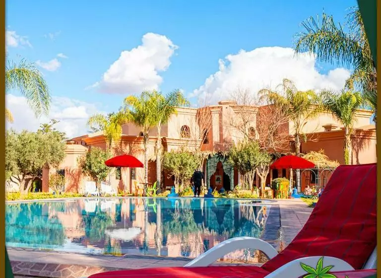 Majatalo Las Palmeras Guest House