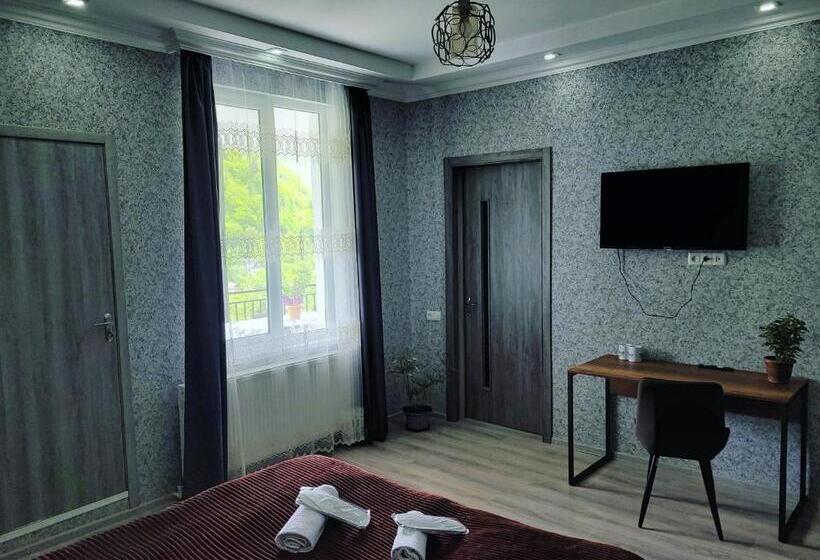 پانسیون White House In Borjomi