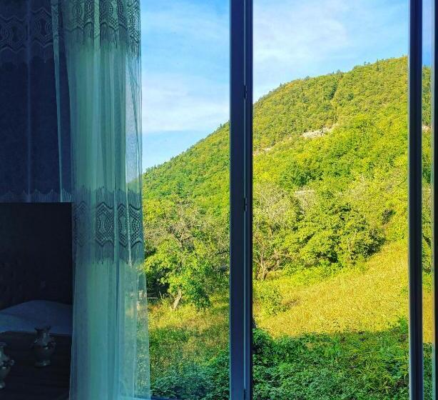 پانسیون White House In Borjomi