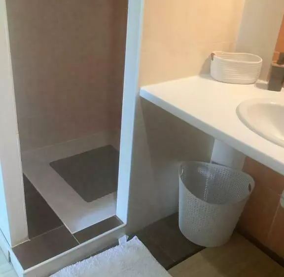 ペンション Chambre D Hôtes Indépendante Dans Village Médiéval